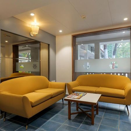 Gold Beach Villa Daman Extérieur photo
