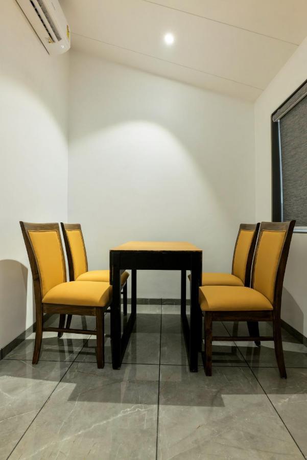 Gold Beach Villa Daman Extérieur photo