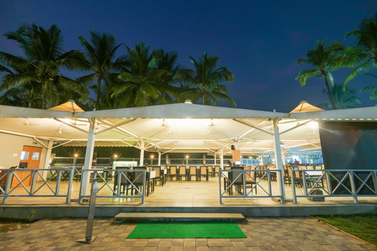 Gold Beach Villa Daman Extérieur photo